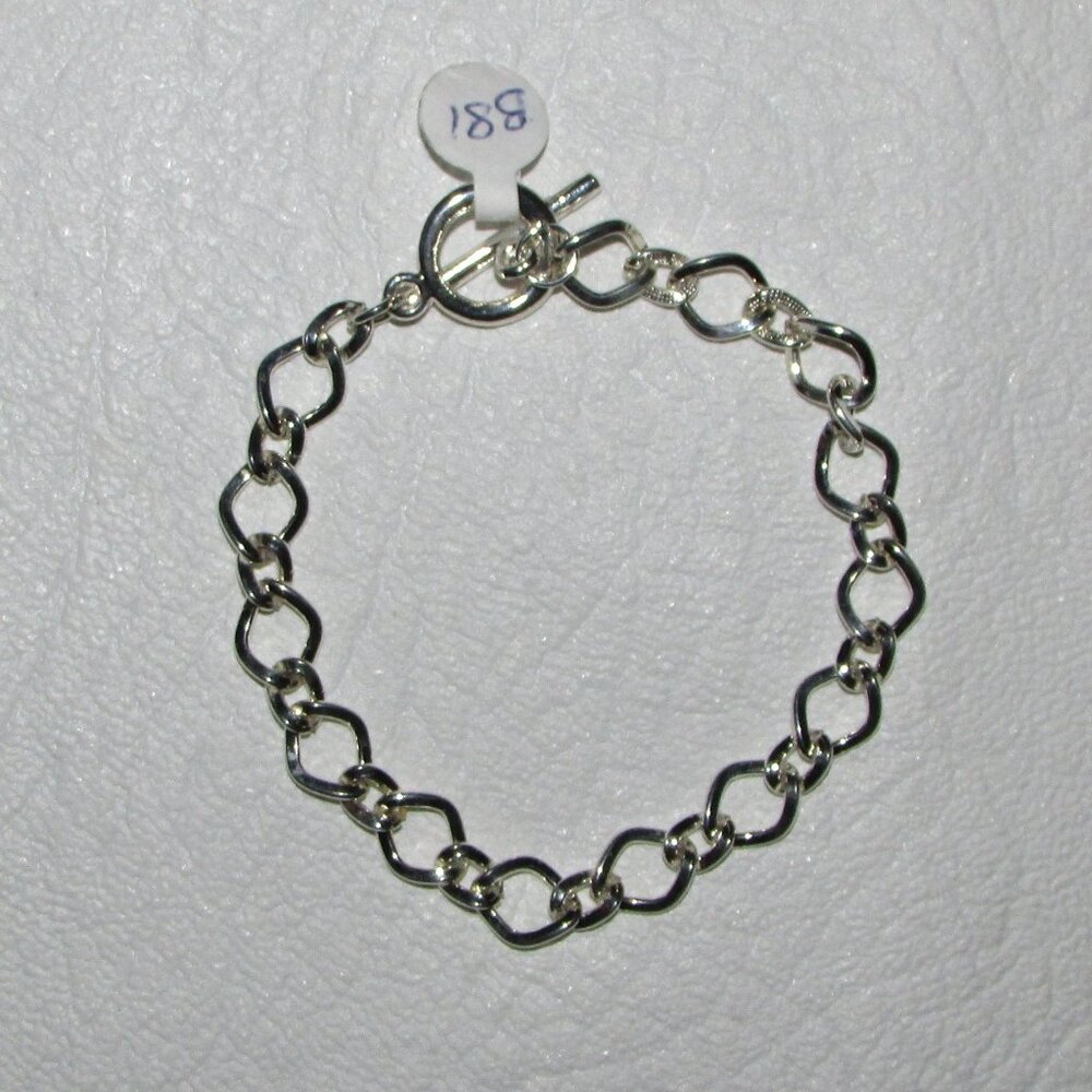 Silver Oval Link Toggle Bracelet - NEW